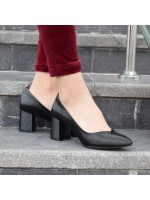 Milled Yeni Sezon Siyah  Kısa Kalın Topuklu Ayakkabı